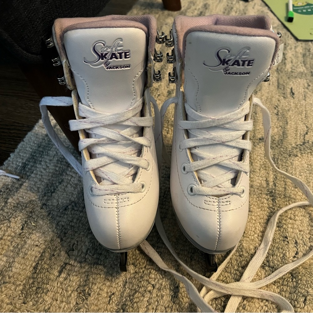 Jackson Soft Skates Size Youth 11